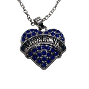 O. Riya Middle Sis heart pendant and chain New